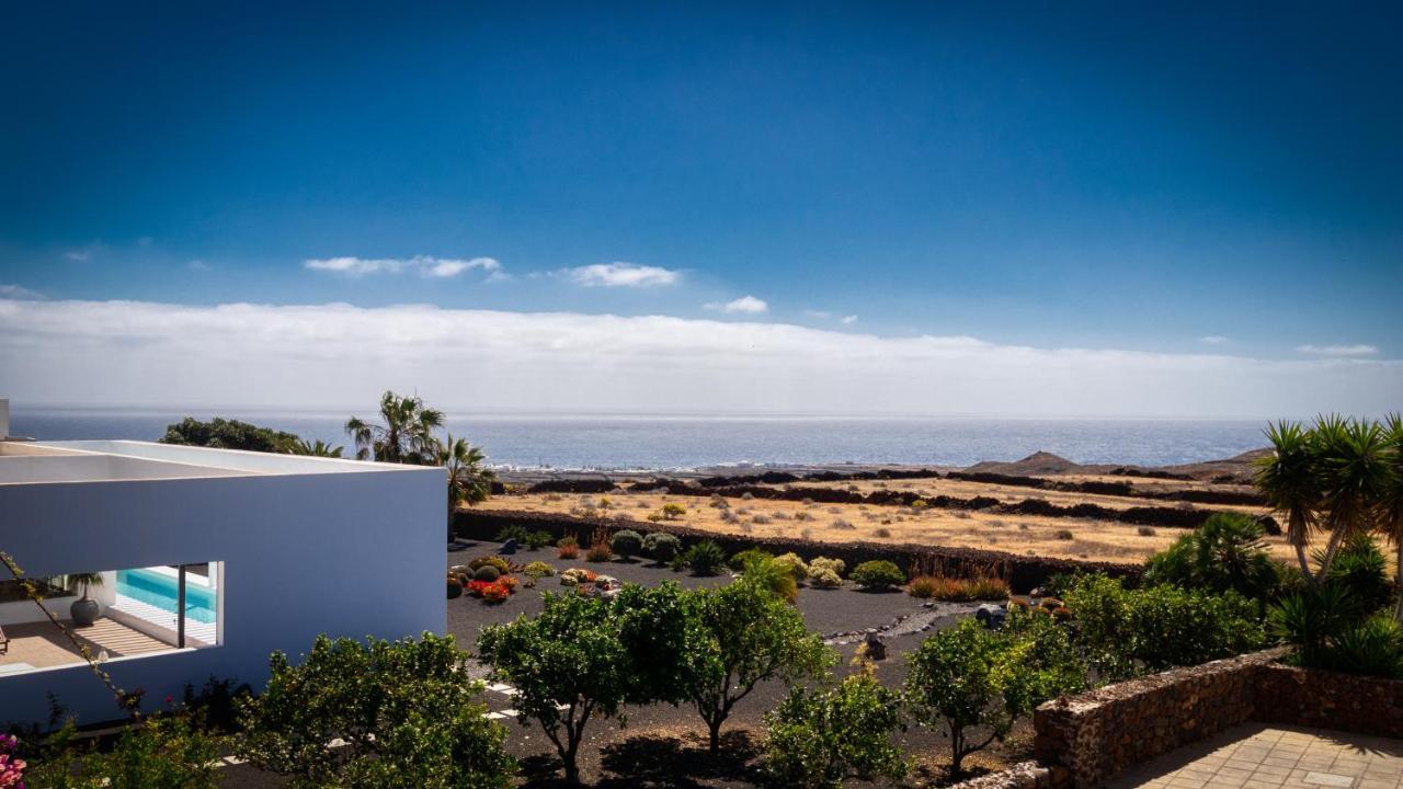 Villa Amor Costa Teguise Exterior photo